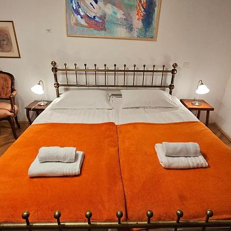Eufrasiana Apartments Пореч Экстерьер фото
